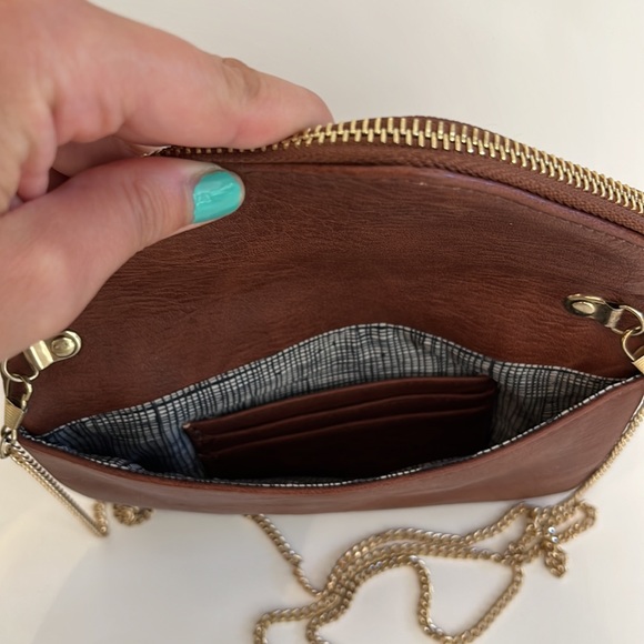 Francesca’s Brown and Gold Envelope Crossbody Bag - Picture 2 of 5